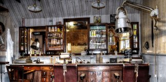 Ergonomia fotela fryzjerskiego w kontekście długoterminowej pracy stylisty beutysystem - fotele fryzjerskie 3 - Pawel.jpg