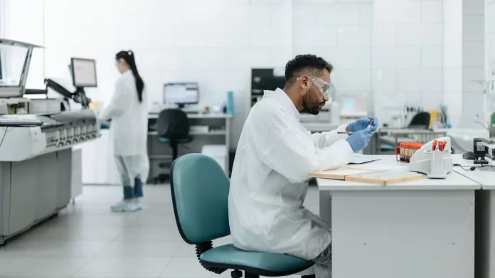 lab-med.pl-242-kiedy-warto-skorzystac-z-uslug-nowoczesnego-laboratorium-dia lab-med.pl - 242-kiedy-warto-skorzystac-z-uslug-nowoczesnego-laboratorium-dia.webp